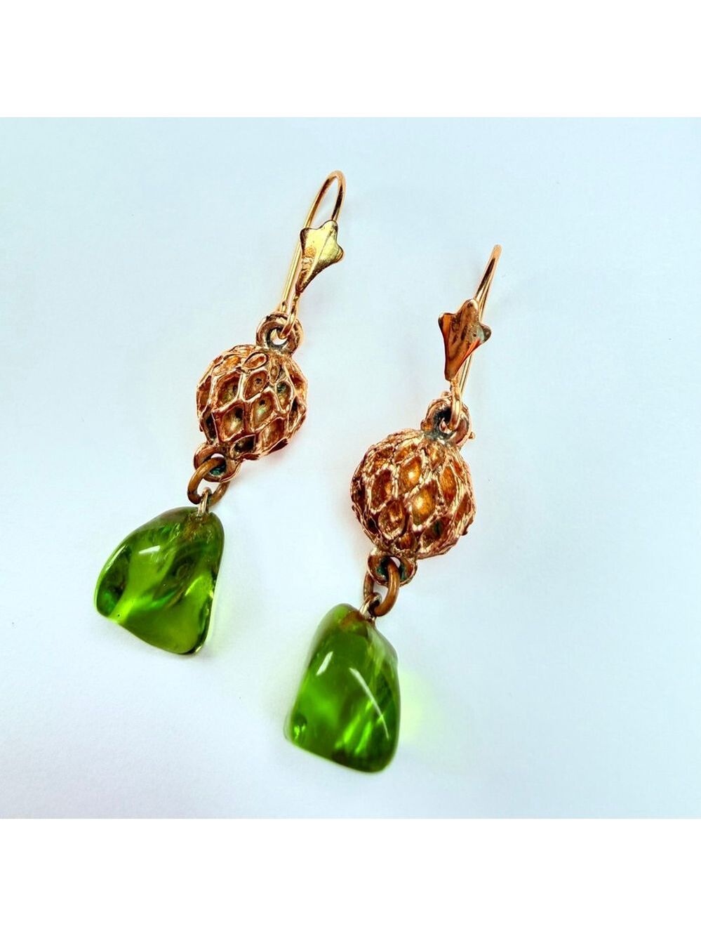 14K Solid Yellow Gold 7 CT Peridot Nugget Round Orb Drop Dangle VTG Earrings VTG